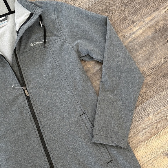 Columbia Women's Charcoal Hooded Rain Jacket - Picture 3 of 3